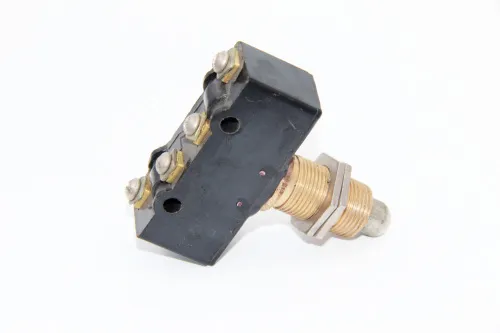 МП1104 ЛУХЛ3 микропереключатель фото 2